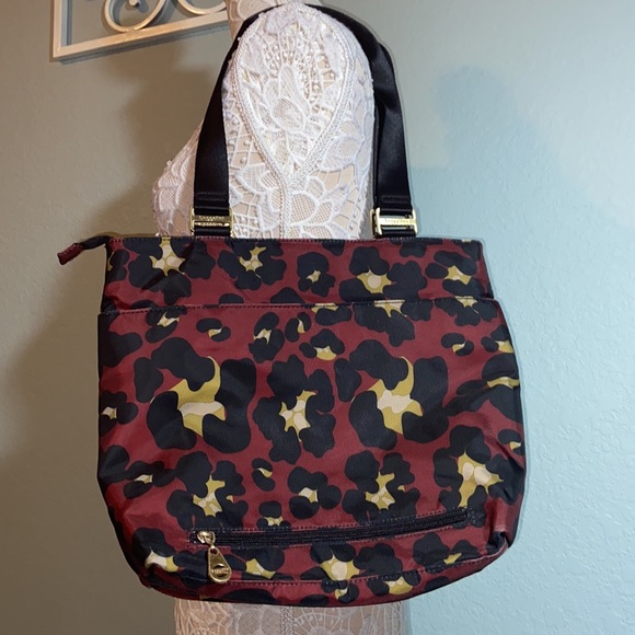 RARE Baggallini Scarlet Cheetah leopard shoulder Bag - Picture 4 of 12